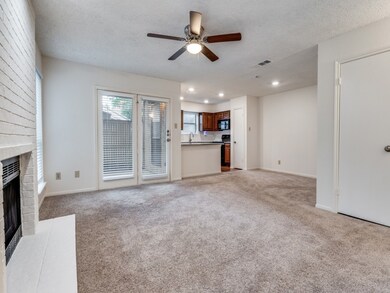 1307 Willoughby Ln unit 5410, Arlington, TX 76011 - photo 4