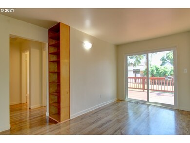 921 W 11th St, the Dalles, OR 97058 - photo 6