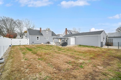 32 School St, Windsor Locks, CT 06096 - photo 6