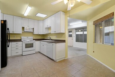 11133 W Emerald Dr unit 15C, Sun City, AZ 85351 - photo 4