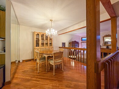 908 Mill Pond Dr, South Windsor, CT 06074 - photo 7