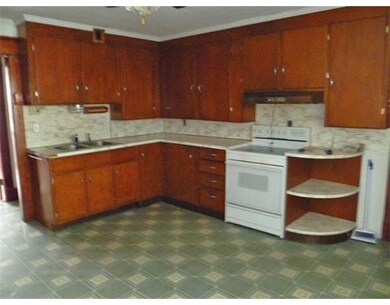 5-7 Highland Ave, Chicopee, MA 01013 - photo 4