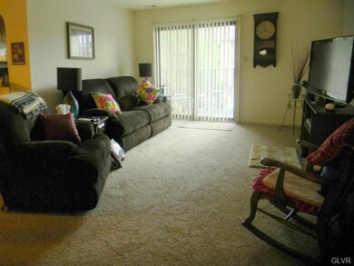 911 Cold Spring Rd unit 8, Allentown, PA 18103 - photo 4