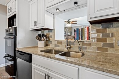 668 S Prospect Ave, Elmhurst, IL 60126 - photo 7