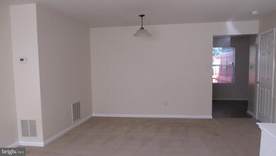 3136 Antrim Cir, Dumfries, VA 22026 - photo 2