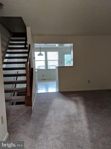 18907 Coral Grove Terrace, Germantown, MD 20874 - photo 2