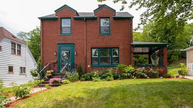 218 W 11th St (2)