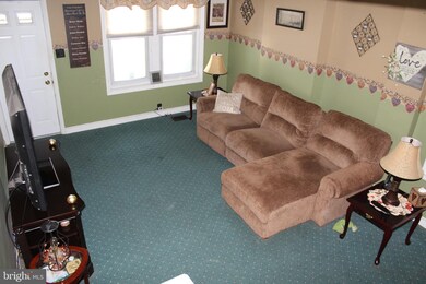 1315 E 9th St, Crum Lynne, PA 19022 - photo 5