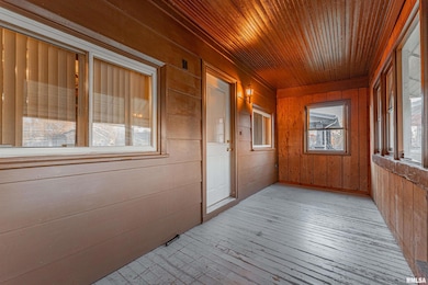 1121 Broadway St, Lincoln, IL 62656 - photo 3