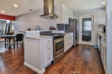 20754 Clark St, Woodland Hills, CA 91367 - photo 4