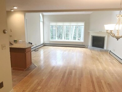 217 Longfellow Dr unit 17, Bethlehem, NH 03574 - photo 2