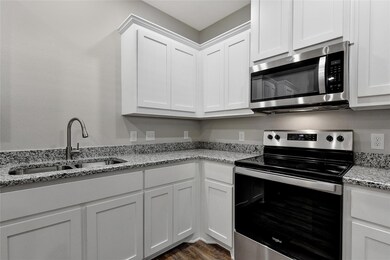 1042 Dubois St, Denison, TX 75020 - photo 7