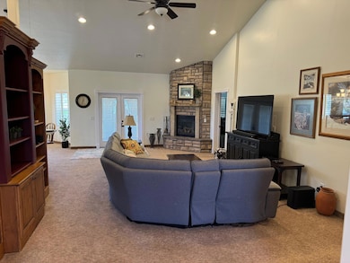 47 W 400 S, Parowan, UT 84761 - photo 3