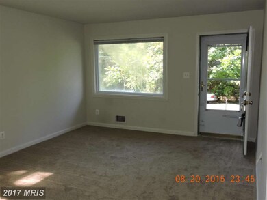 16007 Crest Dr, Woodbridge, VA 22191 - photo 2