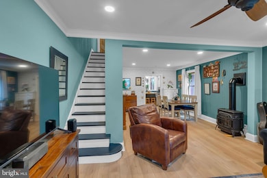 82 S Clinton St, Doylestown, PA 18901 - photo 6