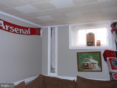 1734 White Oak Ave, Parkville, MD 21234 - photo 4