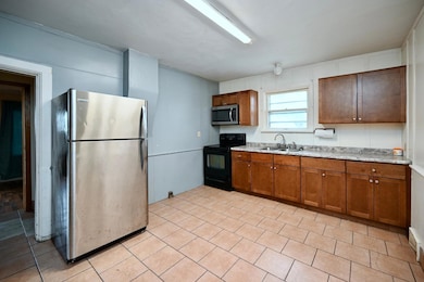 460 Lafayette St, Winona, MN 55987 - photo 4