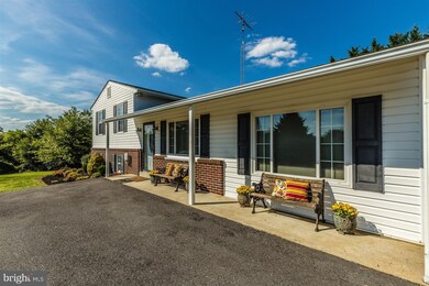 10896 Martingale Ct, Frederick, MD 21701 - photo 4