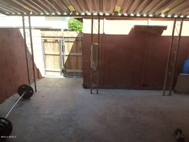 covered parking, patio