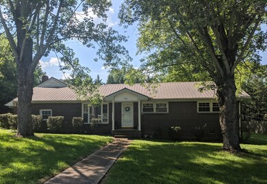 901 Sycamore Dr unit 901, Manchester, TN 37355 - photo 2