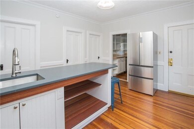 15 Earl Ave unit 1, Newport, RI 02840 - photo 4