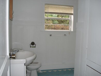 2813 5th St, Bay City, TX 77414 - photo 7