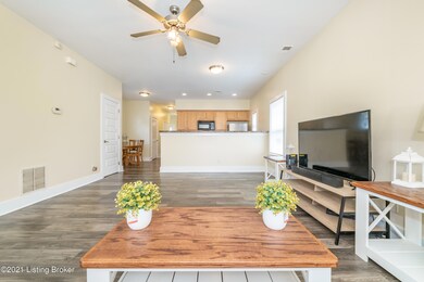 1320 E Elm St NA-16