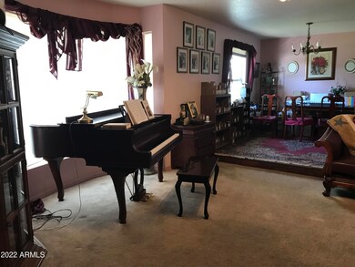Living Room / Formal Dining