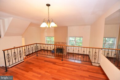 11711 Briary Branch Ct, Reston, VA 20191 - photo 7