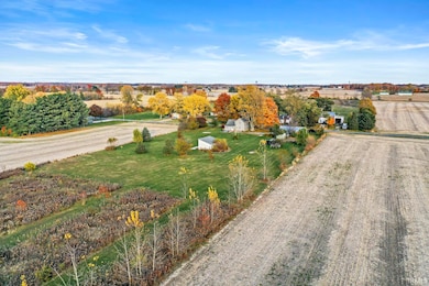 1461 N Queen Rd, Walkerton, IN 46574 - photo 3