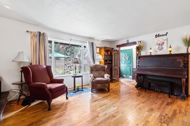 2413 E McAndrews Rd, Medford, OR 97504 - photo 6