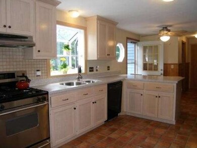 293 Central St, Milford, MA 01757 - photo 4