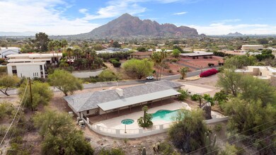 6554 N 40th Pl-large-026-005-Aerial View