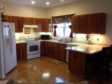 36 Summerfield Dr unit 19, Uxbridge, MA 01569 - photo 5