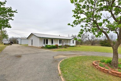 241 Bynum Ln, Abilene, TX 79602 - photo 4