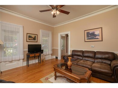 07-Living Room