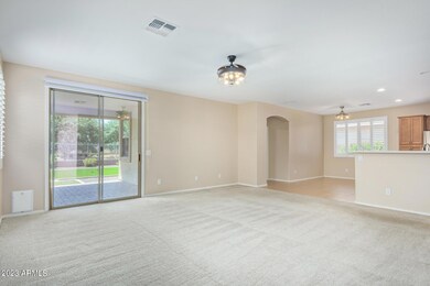 1377 E Chestnut Ln, Gilbert, AZ 85298 - photo 6