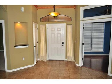 1100 Lanie Ln, Moore, OK 73160 - photo 3