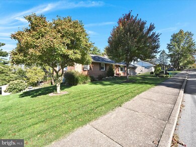 224 N Maple St, Ephrata, PA 17522 - photo 4