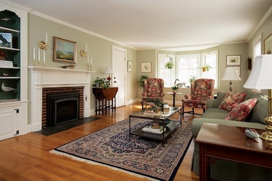 116 Devonshire Rd, Waban, MA 02468 - photo 3