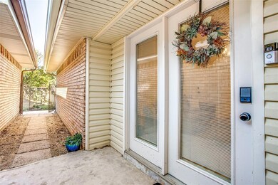 928 Shady Creek Ln, Bedford, TX 76021 - photo 4