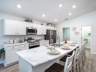 977 Montgomery Ln, Polk City, FL 33868 - photo 4