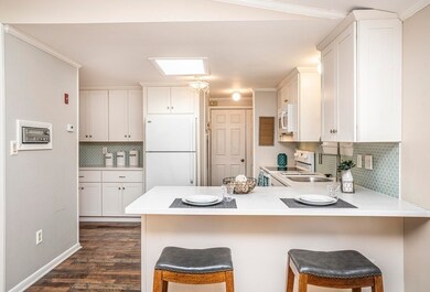 1 Robin Hood Ln unit 145, Attleboro, MA 02703 - photo 6