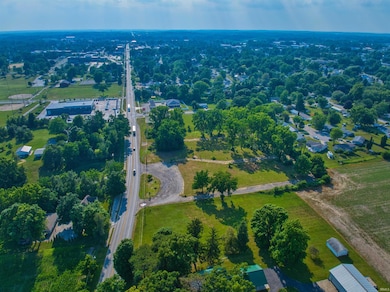 941 E Maumee St, Angola, IN 46703 - photo 3