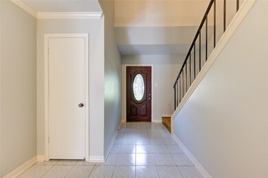 14111 Lost Meadow Ln, Houston, TX 77079 - photo 3