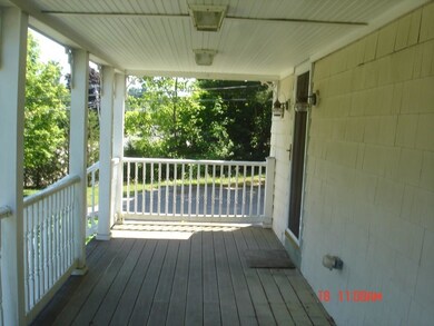 724 Washington St, Franklin, MA 02038 - photo 2