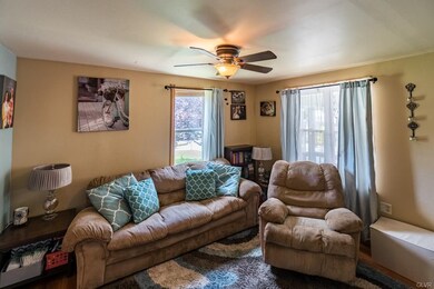 562 Furnace St, Emmaus, PA 18049 - photo 6