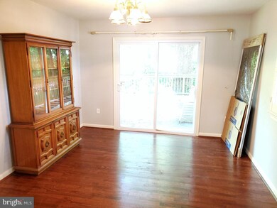 12407 Sir Lancelot Dr, Glenn Dale, MD 20769 - photo 6