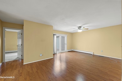 26 Walden Ln, Pittsfield, MA 01201 - photo 4