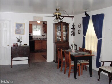 12 Buttonwood Ave, New Castle, DE 19720 - photo 3